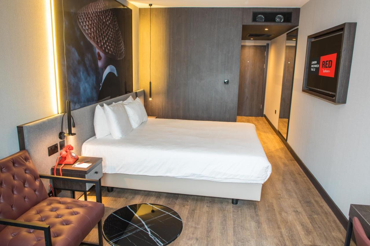 Radisson Red London Greenwich The O2 Extérieur photo